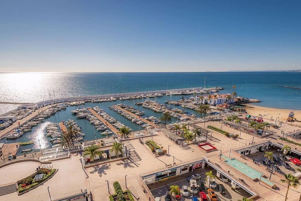 Piso En Marbella En Primera Linea De Playa Exterior photo